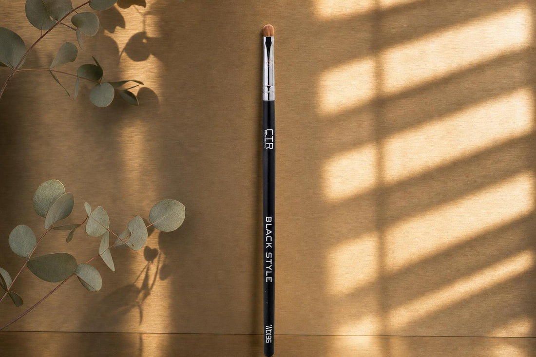 Optimal Eyeshadow Blending: Best Bristle Types Explained — Encanto