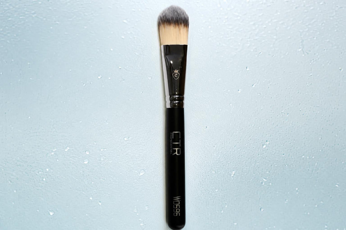 Flat Spread Brush vs Foundation Spatula: Pro MUA Picks — Encanto