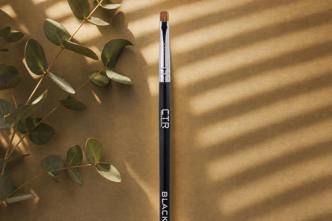 Do Matte Eyeshadows Leave Spots? Expert Tips Inside — Encanto