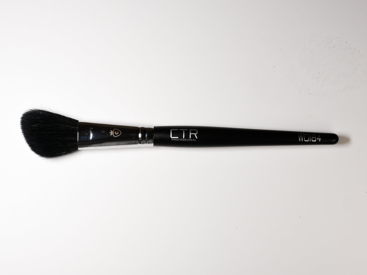 Angled Blush & Contour Brush W0184 – Arctic Fox Hair Black Style