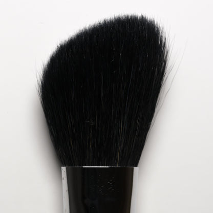 Angled Blush & Contour Brush W0184 – Arctic Fox Hair Black Style