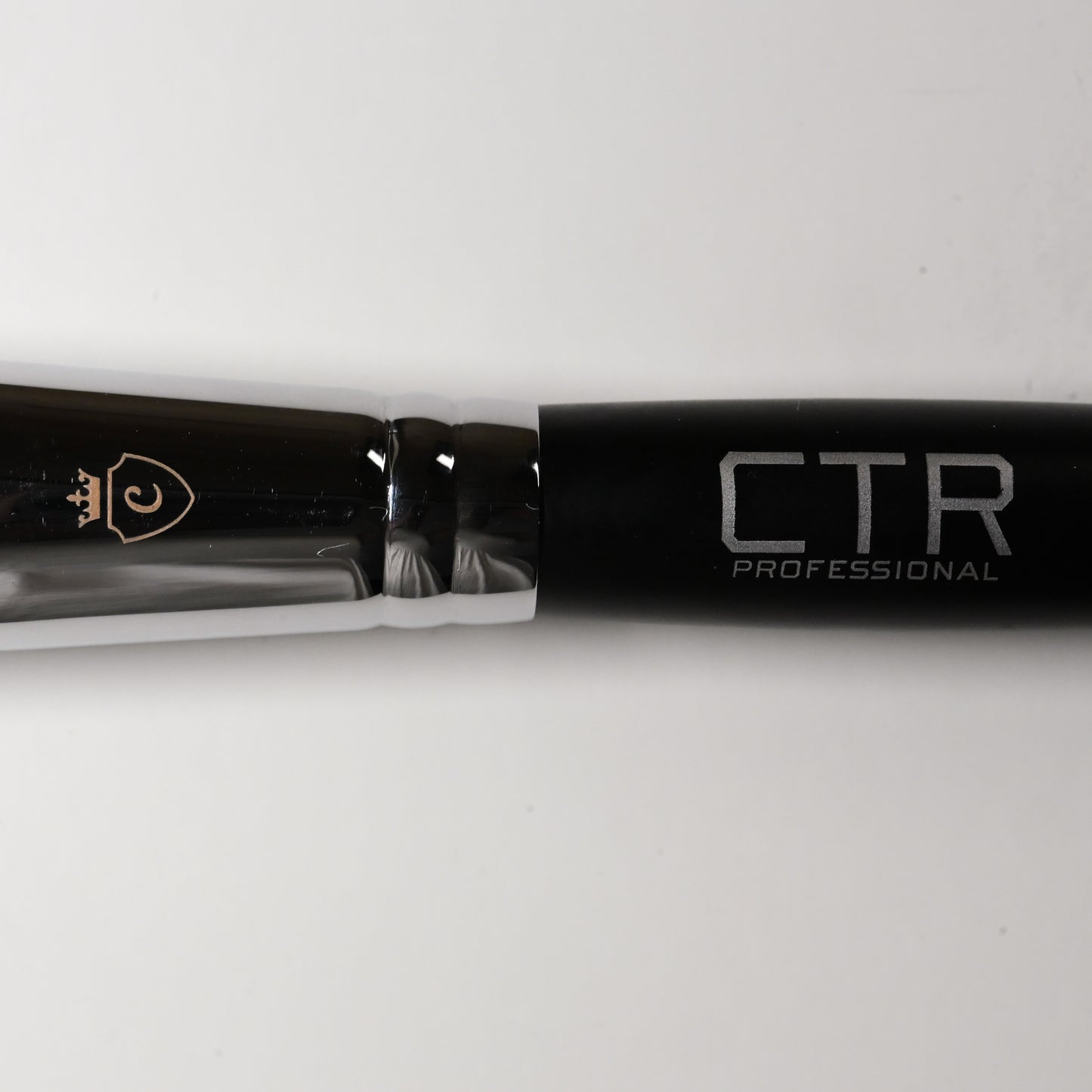 Angled Blush & Contour Brush W0184 – Arctic Fox Hair Black Style