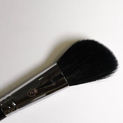 Angled Blush & Contour Brush W0184 – Arctic Fox Hair Black Style