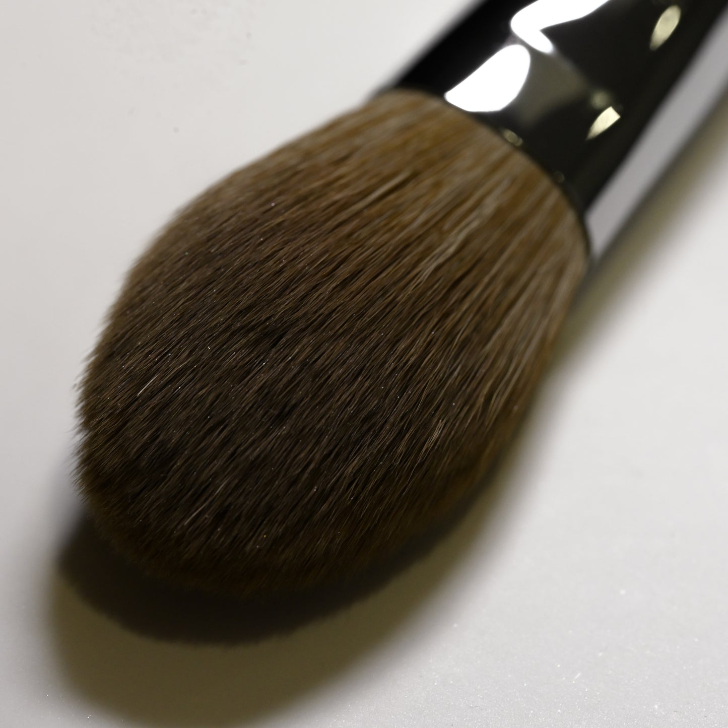 Precision Highlighter Brush for Under-Eye Setting & Face Glow
