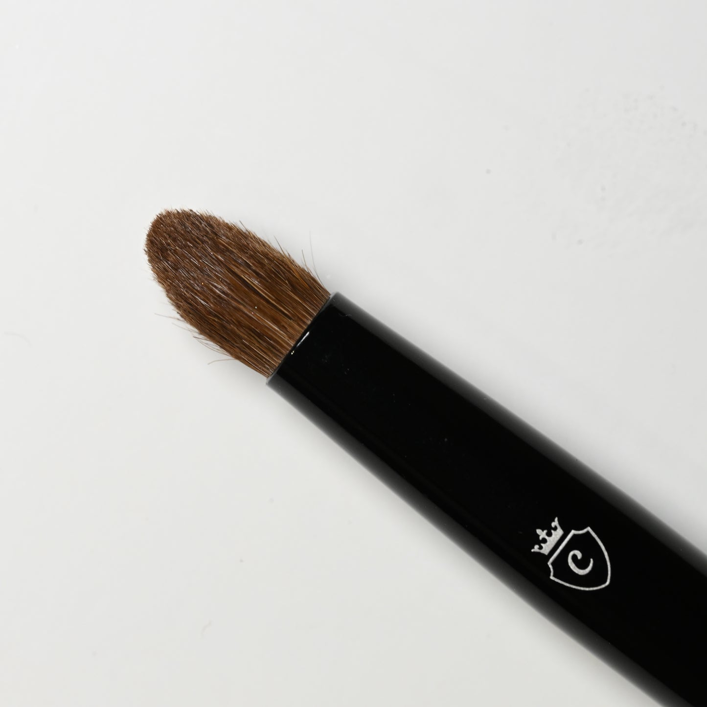 Squirrel Hair Precision Crease Blending Brush W0188