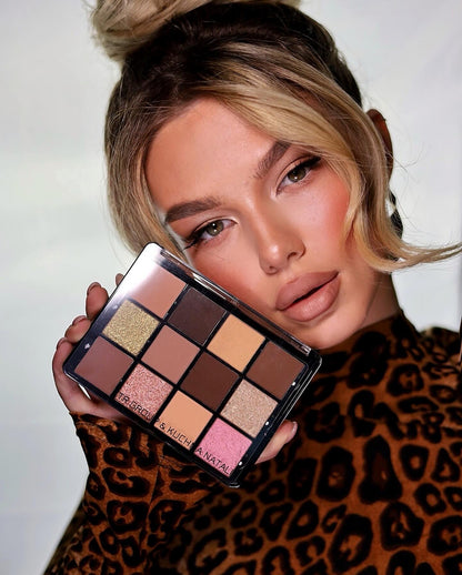 Soft Glam Eyeshadow Palette with Matte, Satin & Sparkle Shades - Enigma