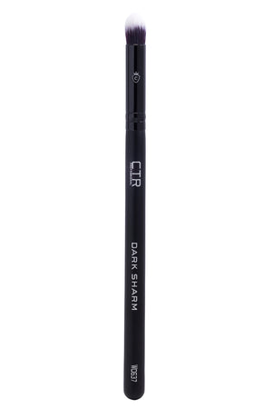 CTR W0637 Dark Sharm borste med CTR-kvalitet, synlig skillnad jämfört med vanlig borste, precision och sömlös bländning, före och efter — CTR Professional

