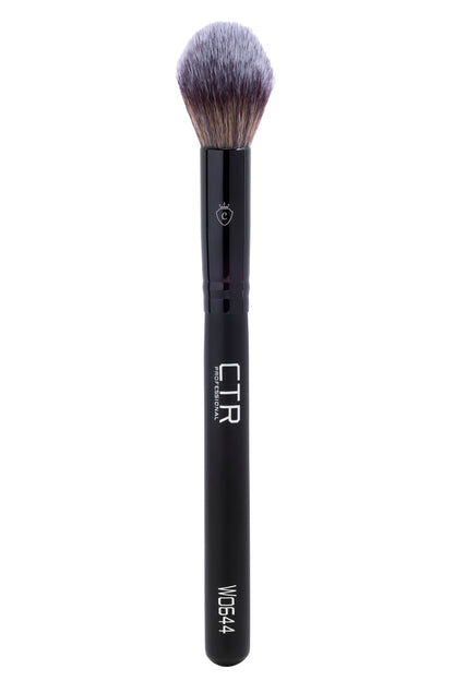 Single makeup brush with a black handle, silver ferrule, and grey bristles. Printed with CTR PROFESSIONAL and W0644.