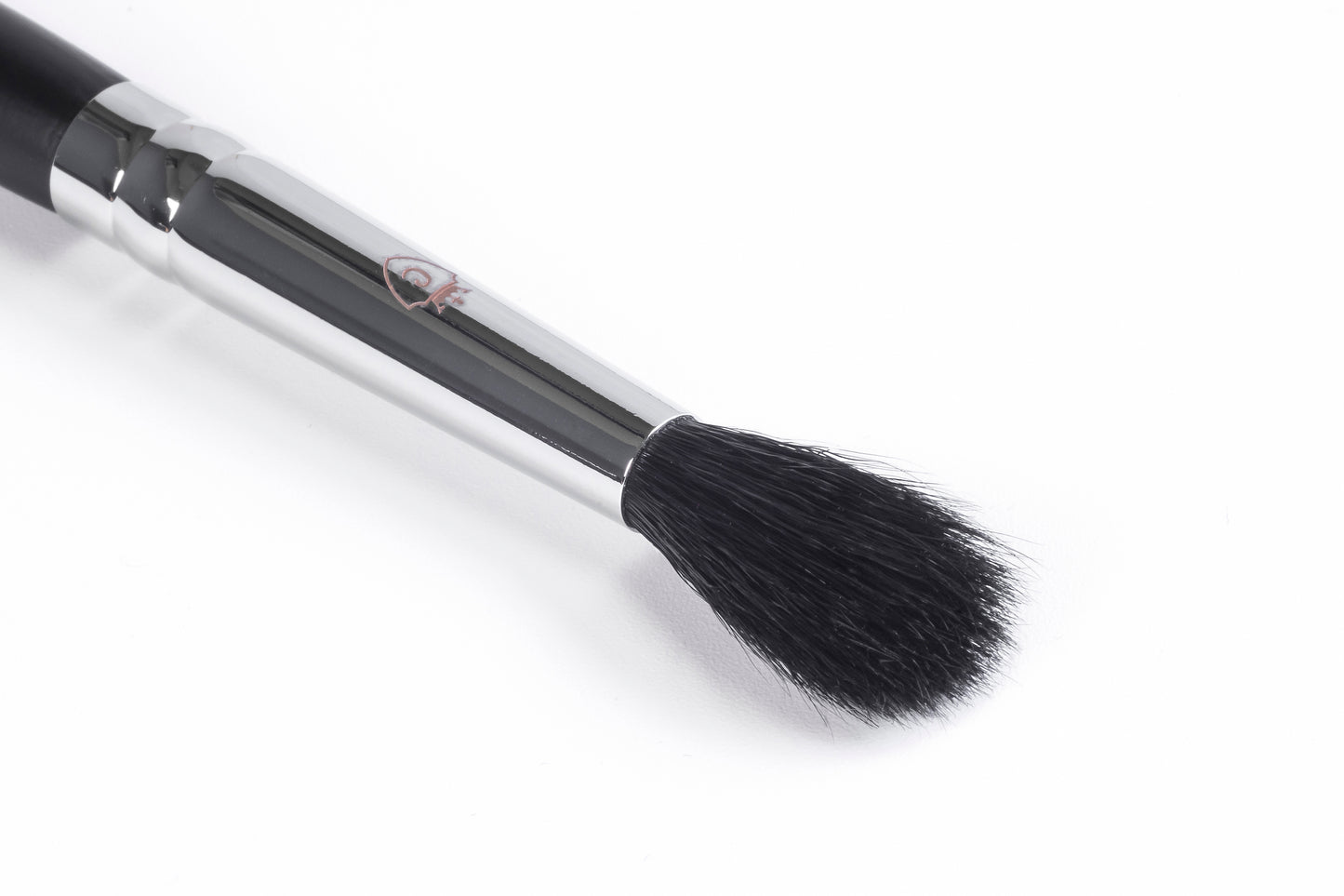 Professional Eyeshadow Blending Brush W600 , Mountain Goat Hair, Aged Wooden Handle