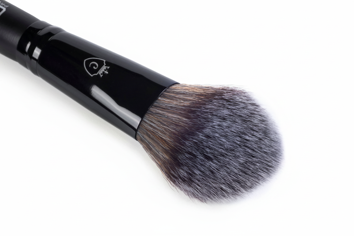 CTR W0647 Petal Complexion Brush angled bristle detail with dual-tone taklon fibers and black ferrule